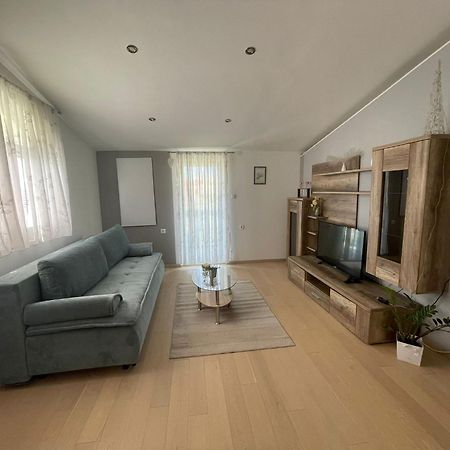 Apartments Meri Vodice Eksteriør bilde