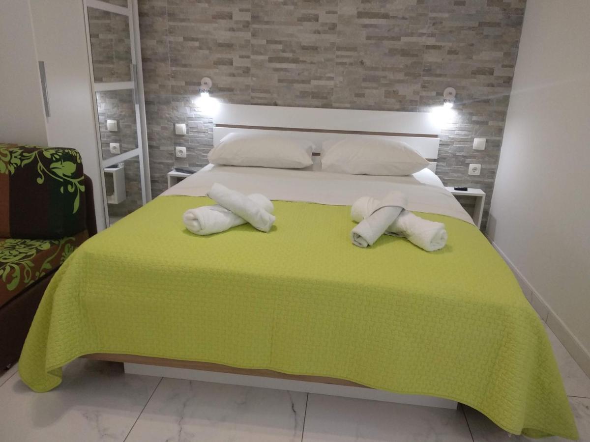 Apartments Meri Vodice Eksteriør bilde