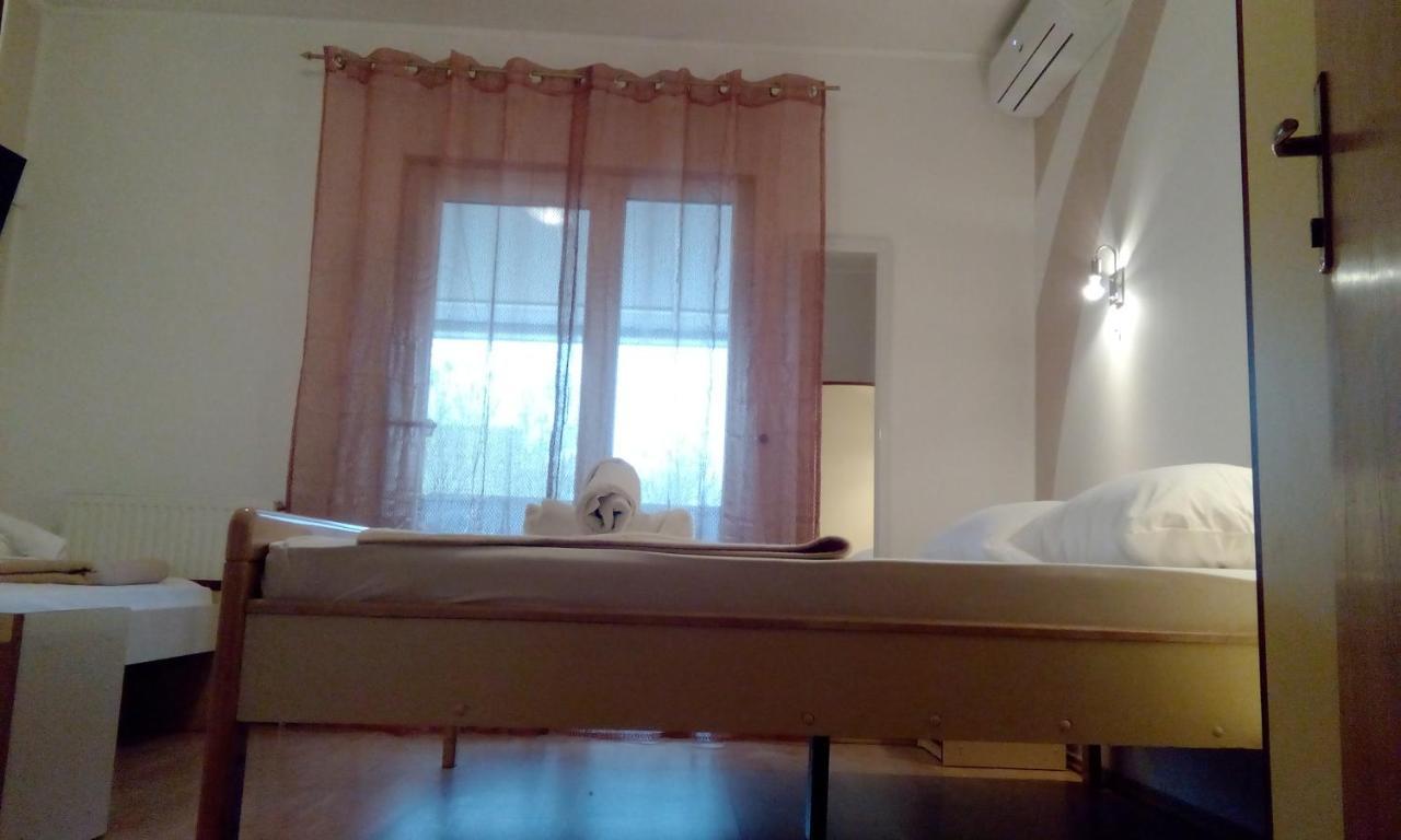 Apartments Meri Vodice Eksteriør bilde