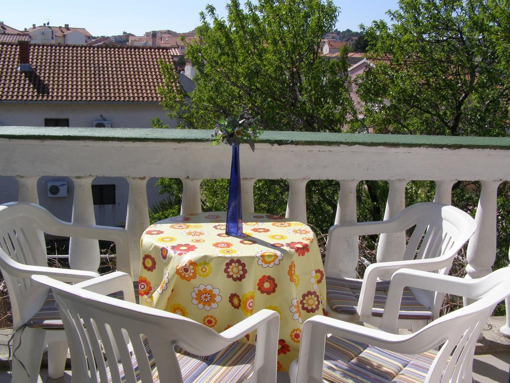 Apartments Meri Vodice Eksteriør bilde