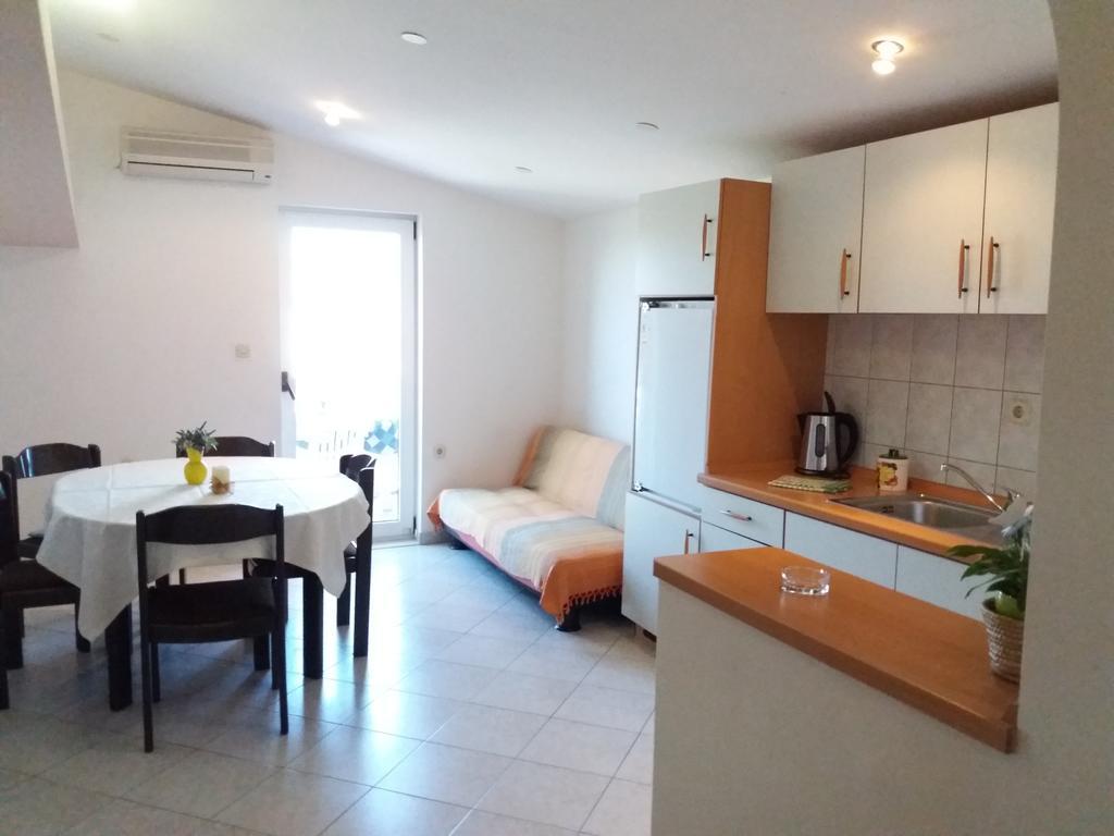 Apartments Meri Vodice Eksteriør bilde