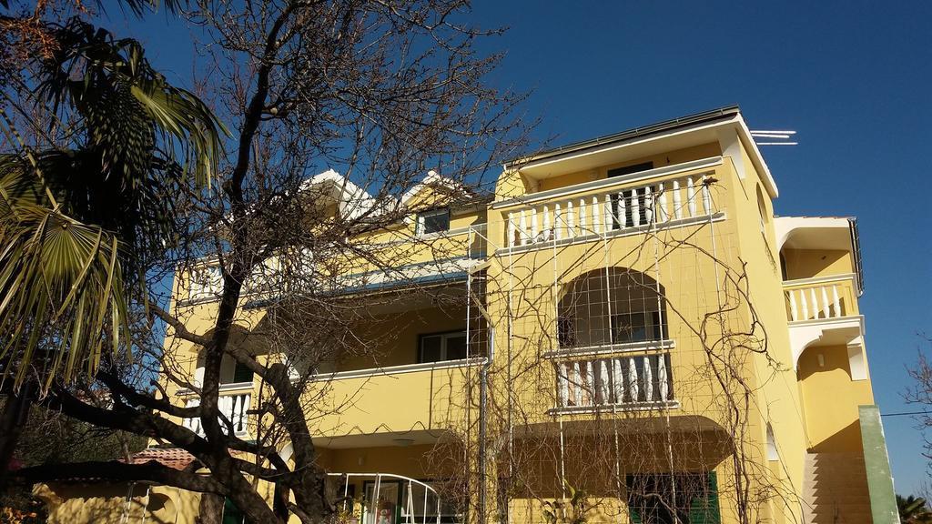 Apartments Meri Vodice Eksteriør bilde