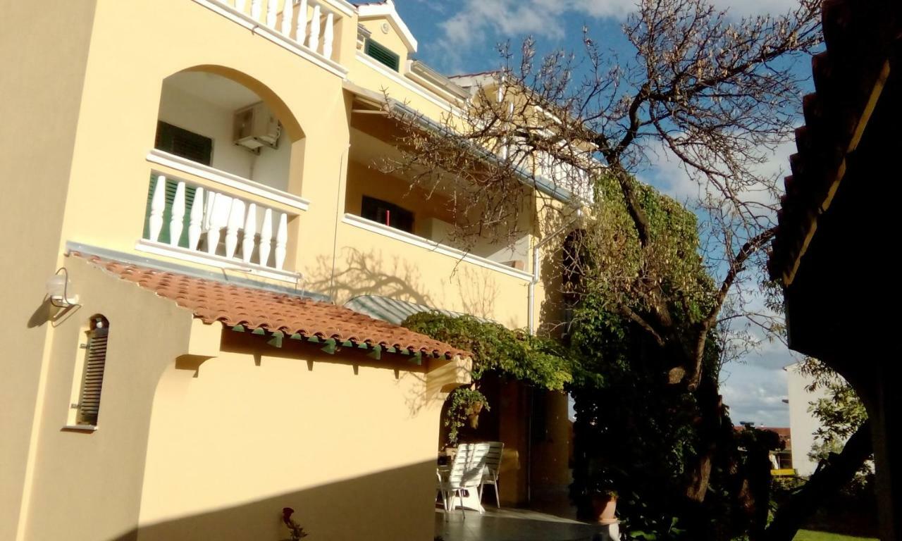 Apartments Meri Vodice Eksteriør bilde