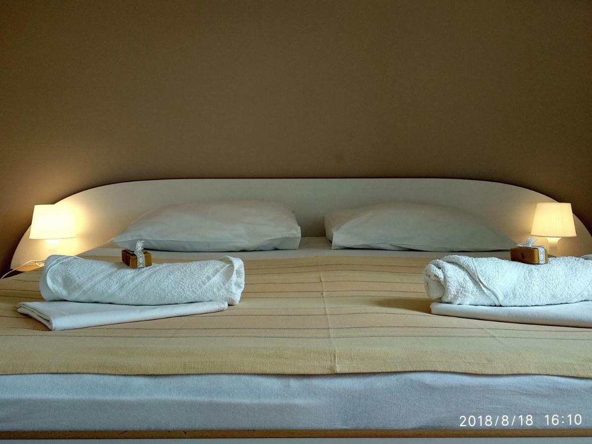 Apartments Meri Vodice Eksteriør bilde